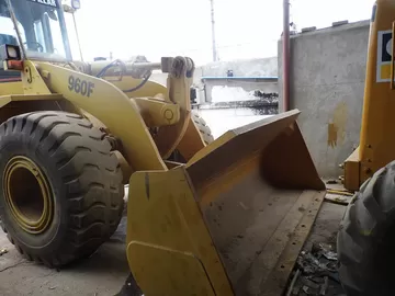 Used CATERPILLAR 960F WHEEL LOADER FOR SALE ORIGINAL JAPAN supplier