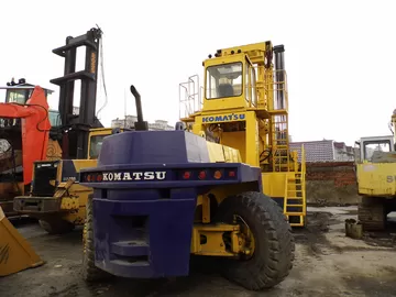 USED KOMATSU FD450 45T FORKLIFT FOR SALE supplier